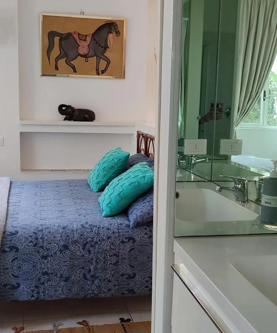 Maison Serafina Sanremo 0*,